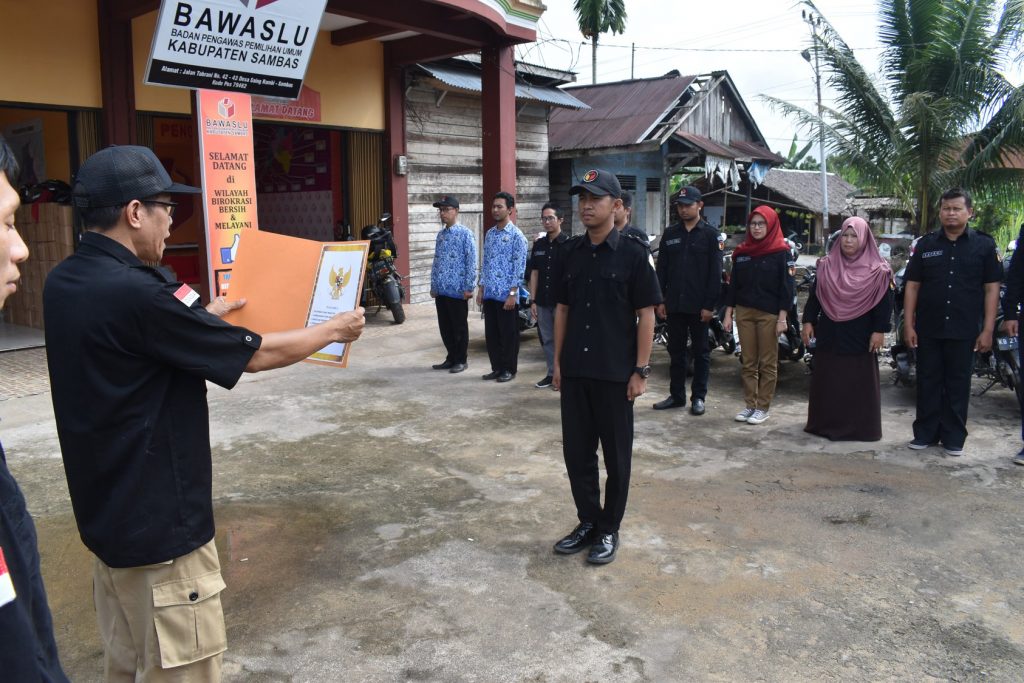Bawaslu Kab.Sambas Gelar Upacara Hari Lahirnya Pancasila