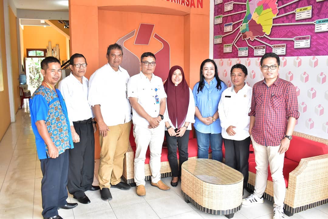 Komisi Informasi Kalbar Sambangi Bawaslu Kabupaten Sambas