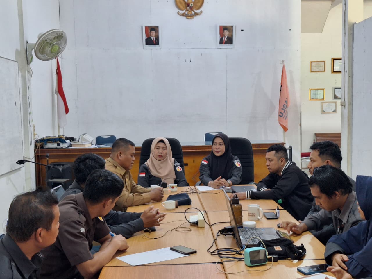 Rapat Perdana Tahun 2026 Bawaslu Sambas