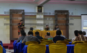 Bawaslu Kab. Sambas Melaksanakan BimTek Evaluasi Pengelolaan Keuangan dan Administrasi Pelaporan Pengawasan Pemilu 2019
