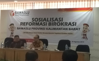 Bawaslu Kab.Sambas Hadir dalam Sosialisasi Reformasi Birokrasi